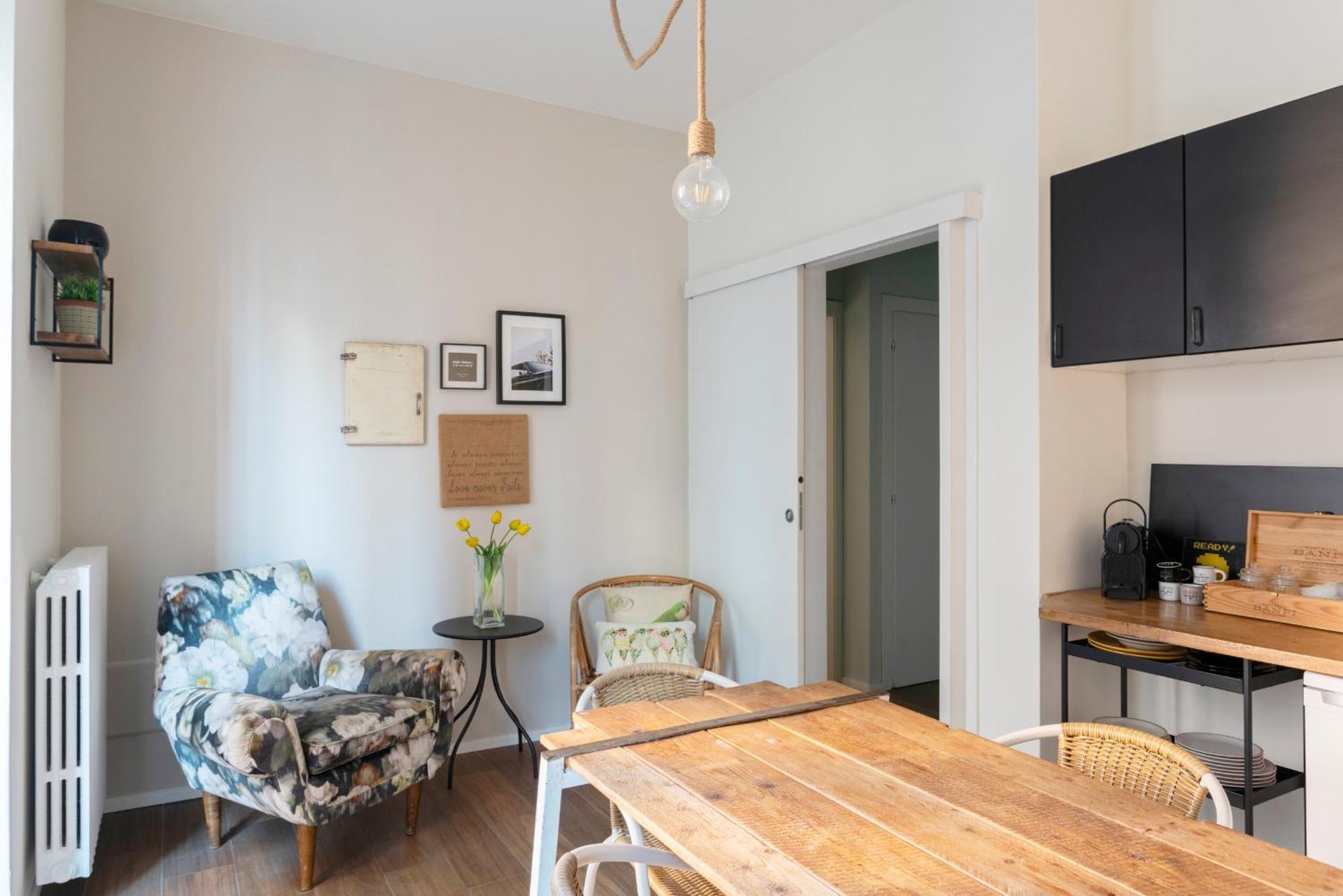 Happy Travelers Apartment By Holiday Solutions Комо Екстериор снимка